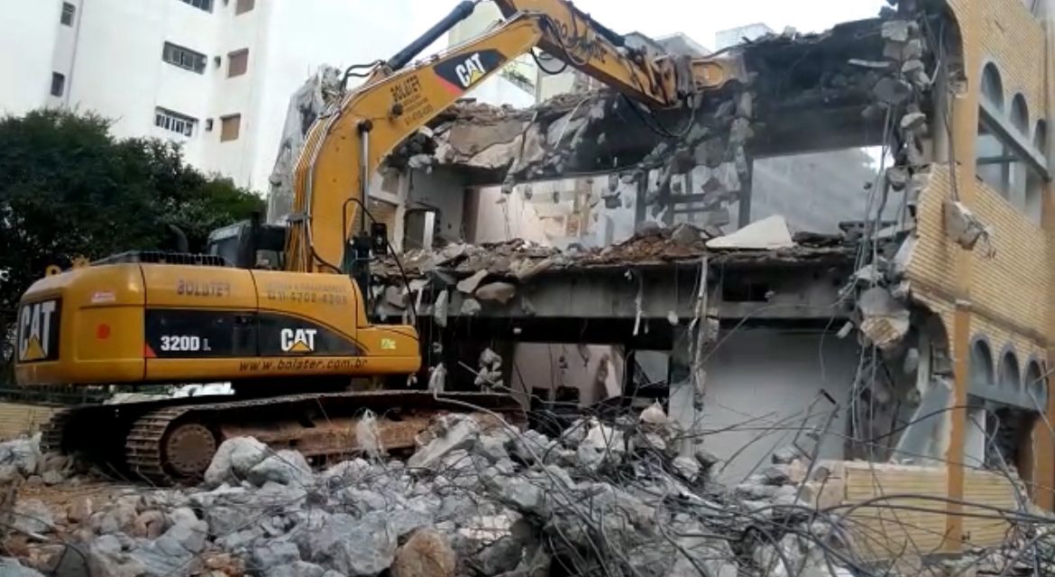 demolição de casas